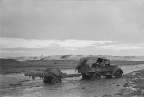野炮驰向前线参加大同北关攻坚战，山西大同 Field guns are moved to attend the Beiguan battle, Datong, Shanxi