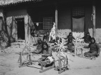 军校家属纺线，河北张家口 Family members of military school students spin, Zhangjiakou, Hebei
