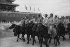 接受检阅的解放军部队,北京 PLA troops being reviewed, Beijing (8135 visits)
接受检阅的解放军部队,北京,1949年
PLA troops being reviewed, Beijing, 1949
艺... 接受检阅的解放军部队,北京 PLA troops being reviewed, Beijing